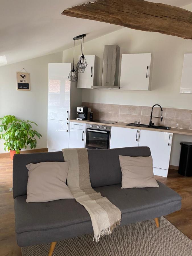 Charmant Appartement Avec Spa Fontenay-le-Comte Dış mekan fotoğraf